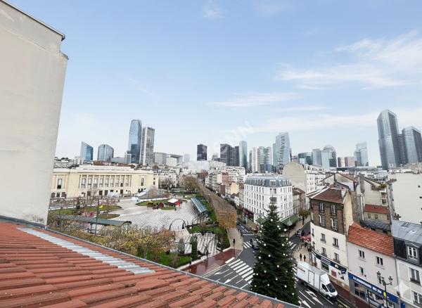 COEUR DE VILLE 2 Pièces - 54,81 M² au sol -Dernier étage avec ascenseur TERRASSE