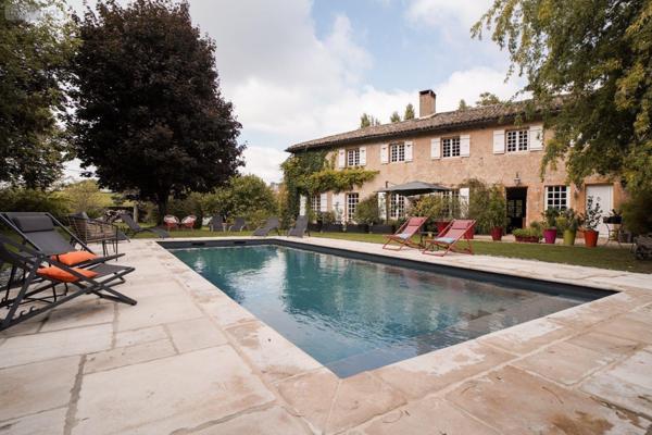 Maison restaurée à vendre à Charnay-lès-Mâcon en Saône-et-Loire (71850), ref : 13779/975