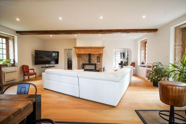 Maison restaurée à vendre à Charnay-lès-Mâcon en Saône-et-Loire (71850), ref : 13779/975