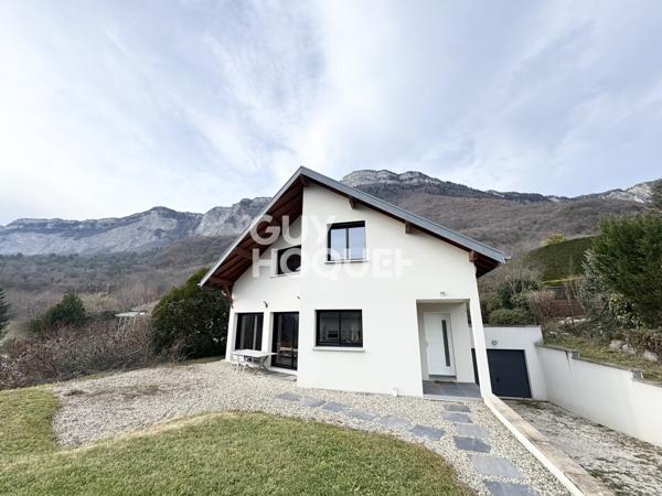 MAISON À LOUER DE 5 PIÈCES DE 164,50 M²