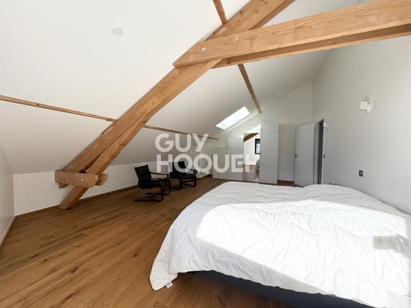 MAISON À LOUER DE 5 PIÈCES DE 164,50 M²