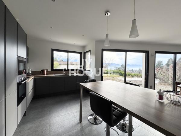 MAISON À LOUER DE 5 PIÈCES DE 164,50 M²