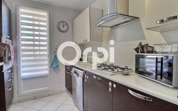 Appartement à vendre    3 pièces • 57 m2 Marseille 10
