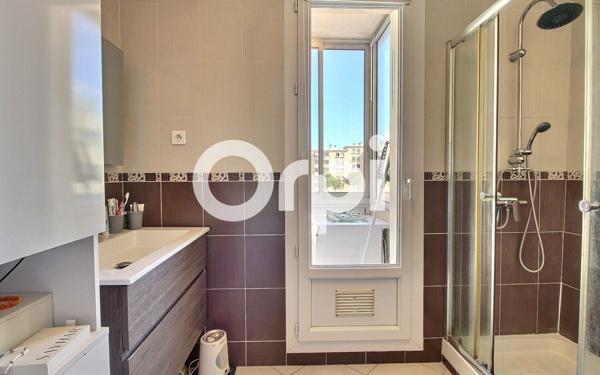Appartement à vendre    3 pièces • 57 m2 Marseille 10