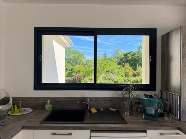 Villa Contemporaine de 2019 – Piscine, Vue Dégagée