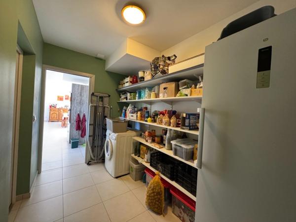 Villa Contemporaine de 2019 – Piscine, Vue Dégagée