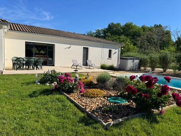 Villa Contemporaine de 2019 – Piscine, Vue Dégagée