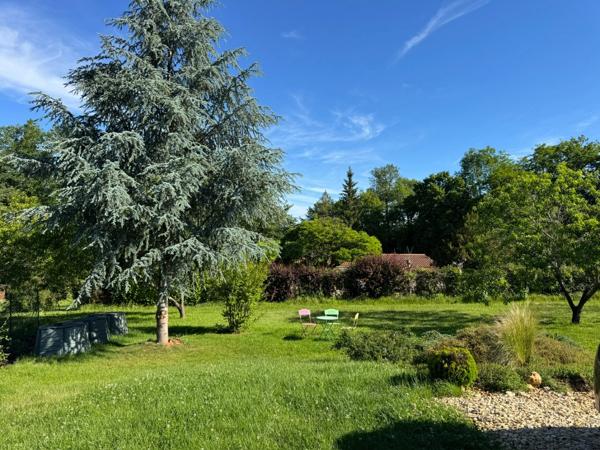 Villa Contemporaine de 2019 – Piscine, Vue Dégagée