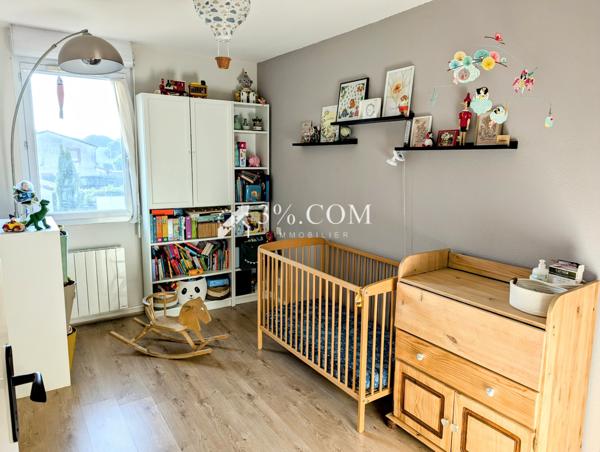 Vente appartement T3, deux chambres, à proximité de Toulouse Castelginest (31780)