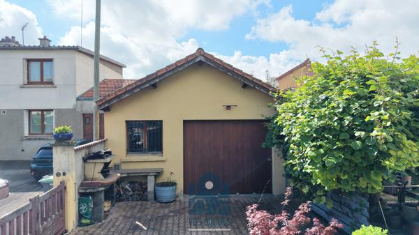Maison 6 pièces avec garage, terrasses et jardin paysager