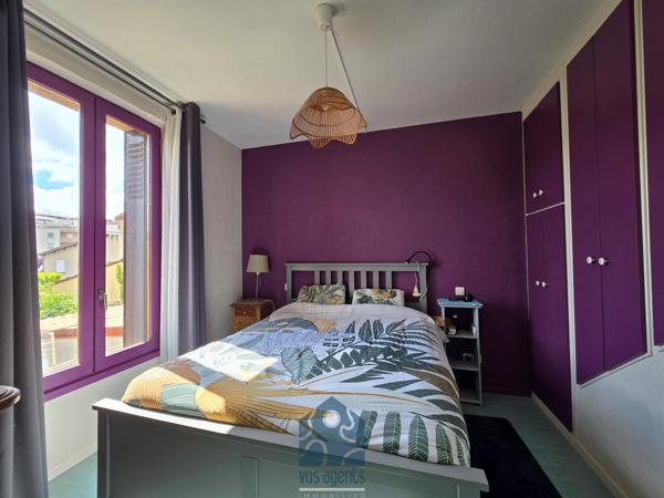Maison 6 pièces avec garage, terrasses et jardin paysager