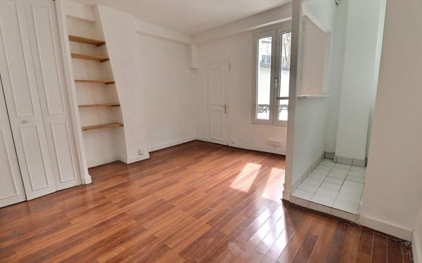 Appartement à vendre    1 pièce • 21,03 m2 Paris 19