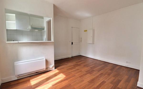 Appartement à vendre    1 pièce • 21,03 m2 Paris 19