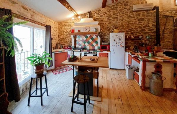 Maison à vendre    6 pièces • 140 m2 Cruis