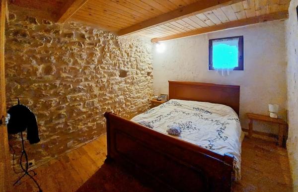 Maison à vendre    6 pièces • 140 m2 Cruis