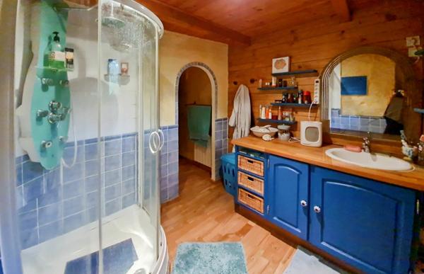 Maison à vendre    6 pièces • 140 m2 Cruis