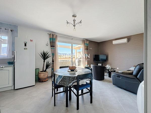 Nouveaute sur le marche villa recente en 3 faces avec superbe vue degagee.