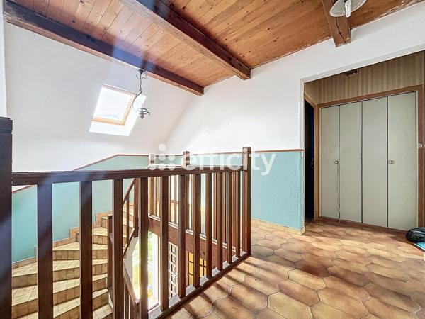 Maison 10 pièces - 165 m²