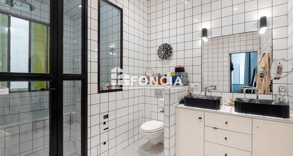À vendre Appartement 5 pièces 145.05 m² - Paris 75010
