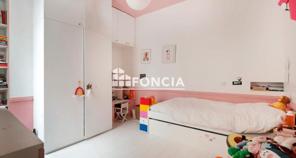 À vendre Appartement 5 pièces 145.05 m² - Paris 75010