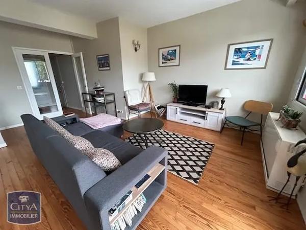 Appartement à louer 3 pièces 85.65m²