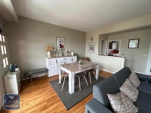 Appartement à louer 3 pièces 85.65m²