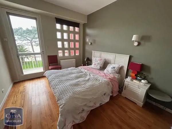 Appartement à louer 3 pièces 85.65m²