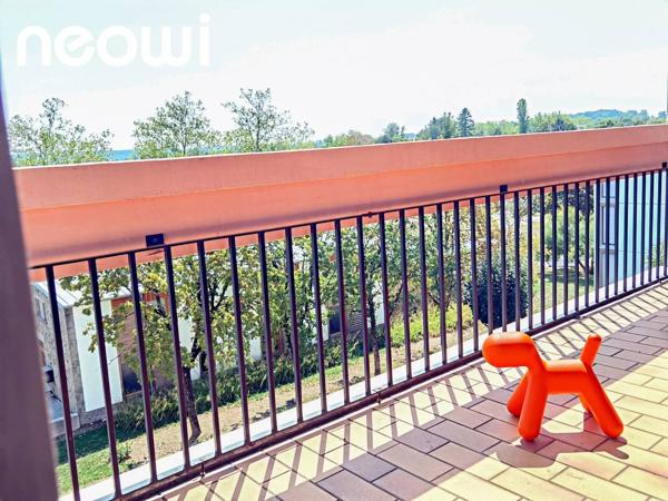 RÉSIDENCE AZUR - Appartement T3 à rénover avec BALCON, ASCENSEUR et GARAGE
