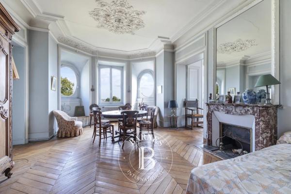 Saint-Cloud, Appartement 3 Chambres -  145 m² à vendre