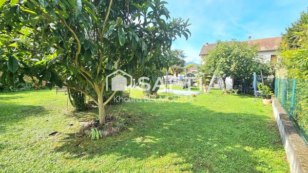 Maison rénovée avec piscine à Brison-Saint-Innocent