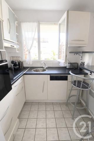 Appartement F2 à vendre  2 pièces - 48,42 m2 LA PLAINE ST DENIS - 93