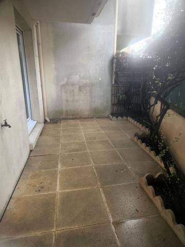 T2 AVEC TERRASSE PONTAULT !!!