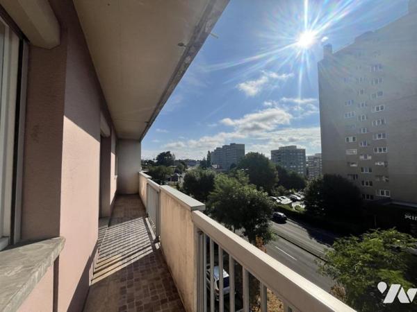 Appartement T3 avec balcon 
