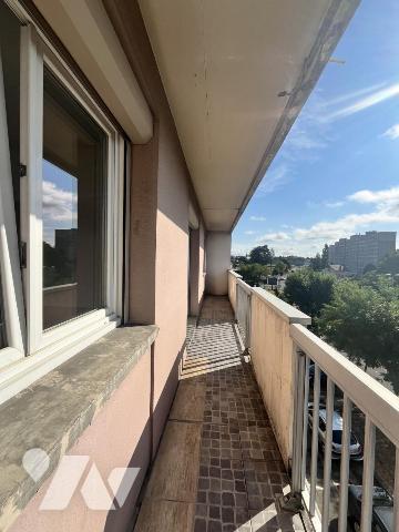 Appartement T3 avec balcon 