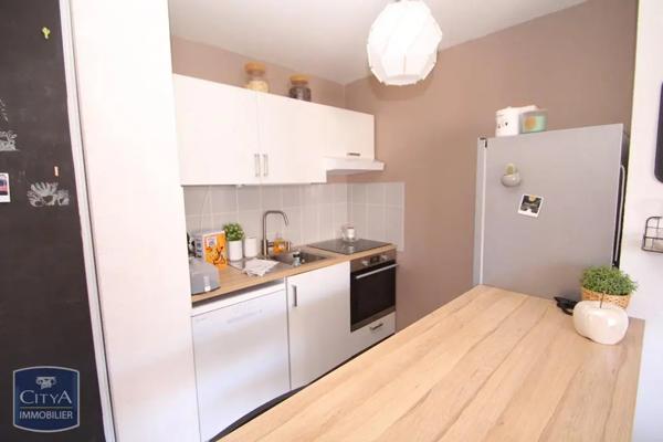 Appartement à louer 2 pièces 45m² Réhon (54430)