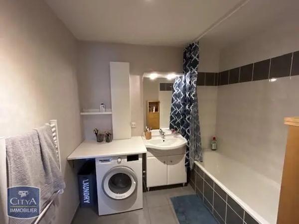 Appartement à louer 2 pièces 45m² Réhon (54430)