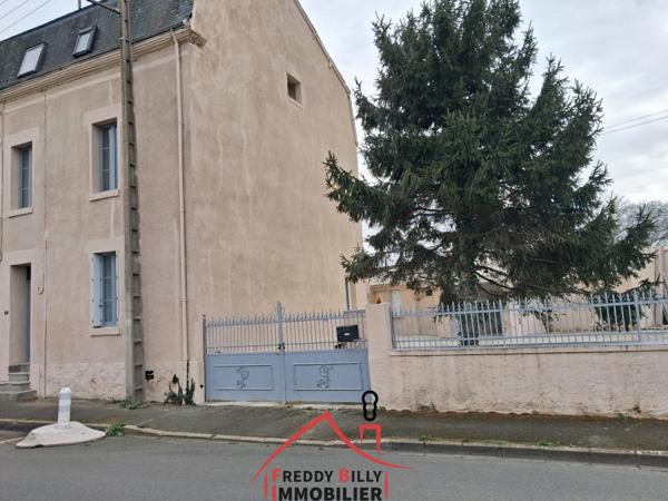 Maison rénovée 4 chambres + studio indépendant + terrain
