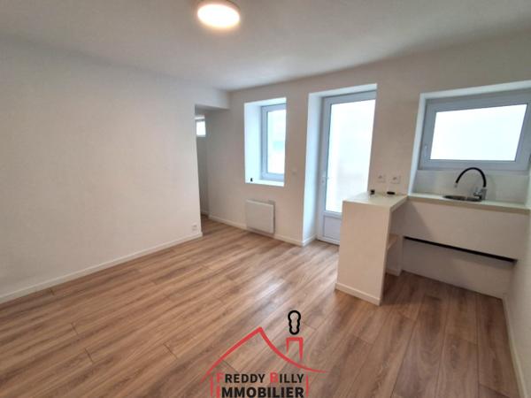 Maison rénovée 4 chambres + studio indépendant + terrain