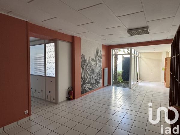 Immeuble à vendre 179 m² Saintes