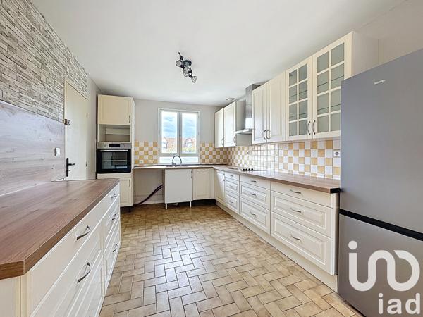 Location maison 8 pièces 133 m² Pringy