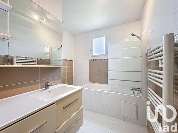 Location maison 8 pièces 133 m² Pringy