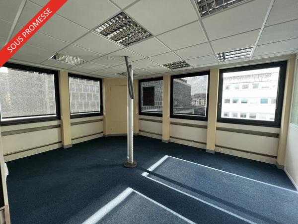 TOURS QUARTIER GARE BUREAUX A VENDRE 656 M² AVEC PARTIE LOUEE