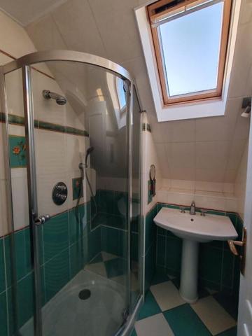 DREUX 28100 Appartement de type T4 - Ascenseur - Place de parking en sous-sol - Cave - 154900  HAI