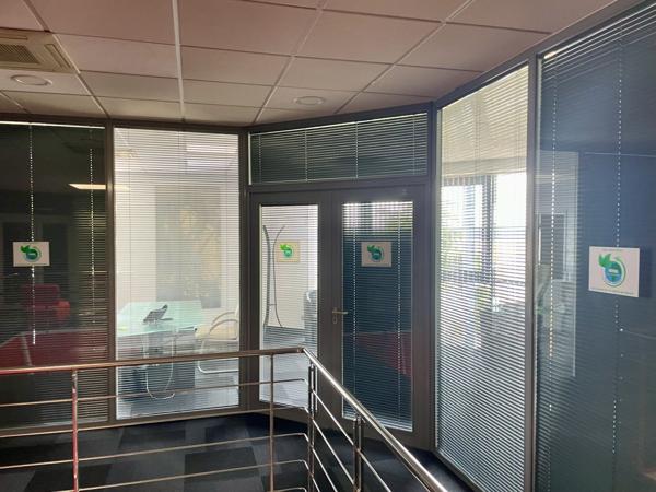 A LOUER SURFACES DE BUREAUX DE 18 M2 À 85 M2 - VERNEUIL EN HALATTE - PARC ALATA