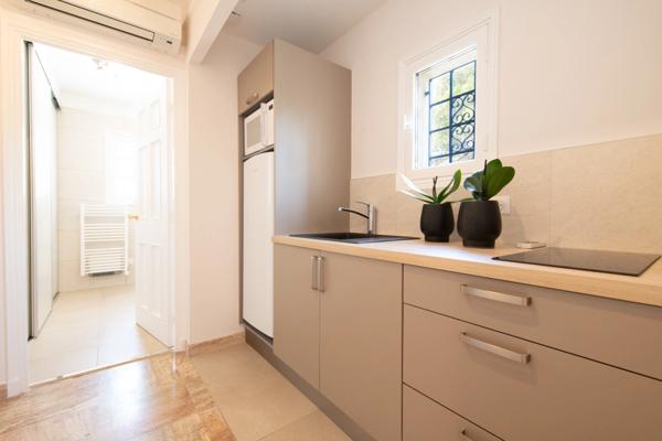 Maison à vendre 8 pièces SAINT RAPHAEL (83) Secteur Les Plaines