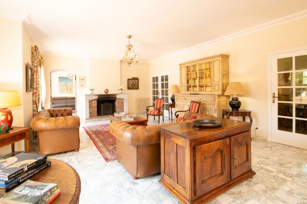 Maison à vendre 8 pièces SAINT RAPHAEL (83) Secteur Les Plaines