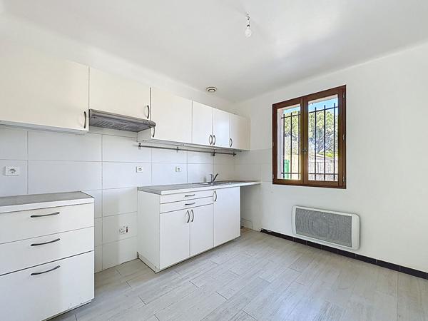 Location maison Les Angles - 4 pièce(s) - 99 m² - 1 200 €/mois