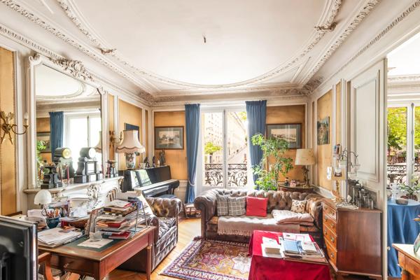 Appartement Paris 18e - BARBÈS / CHRISTIANI