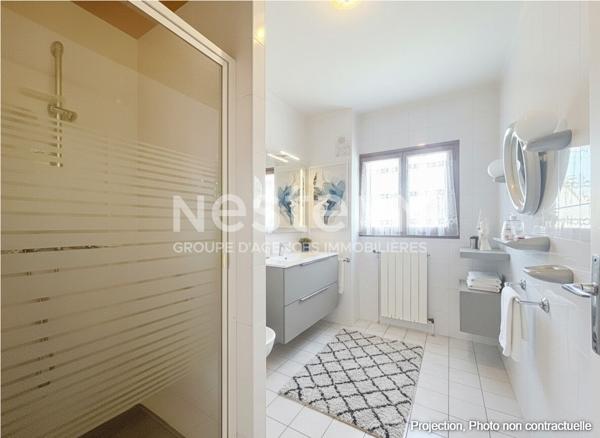 A vendre à MORANGIS, maison de 7 pièces avec 4 chambres et sous-sol total