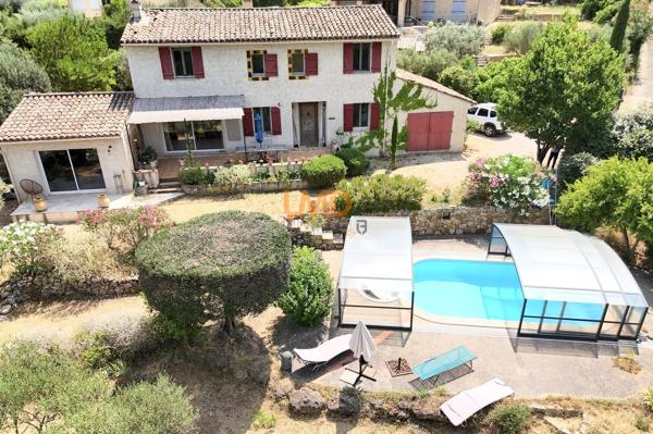Cotignac: maison T5 de 165m2 sur terrain 1500m2
